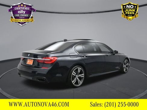 Used 2019 BMW 750i image 6