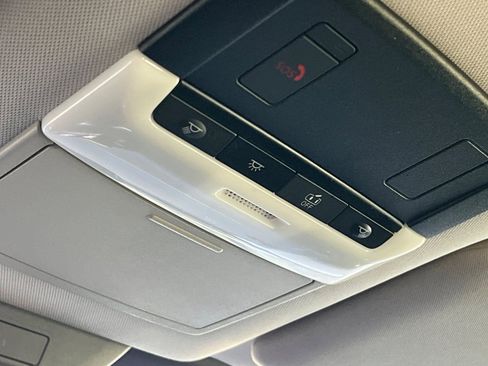 Used 2022 Nissan Pathfinder SL w/ Cargo Package image 25