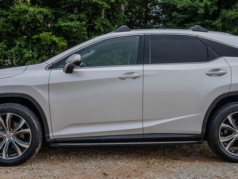 Used 2017 Lexus RX 350 FWD w/ Premium Package image 2