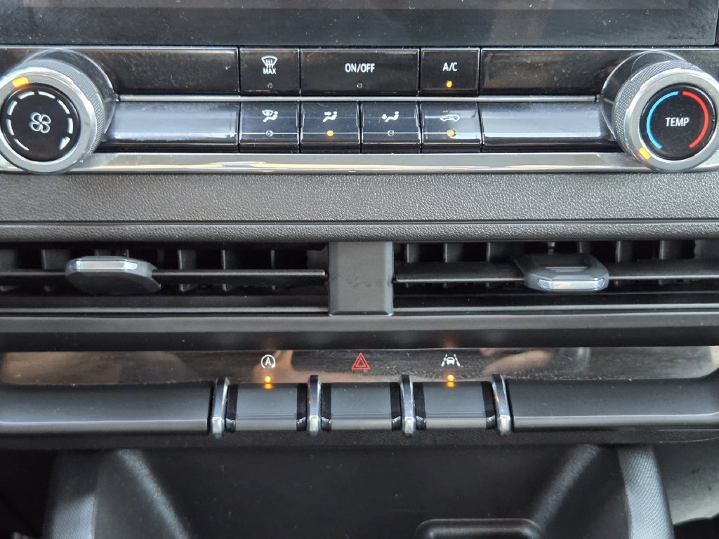 Used 2023 Chevrolet Colorado W/T RWD image 19