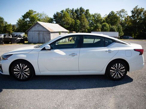 Used 2023 Nissan Altima 2.5 SV image 6
