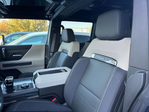 New 2026 GMC Hummer EV SUV image 14