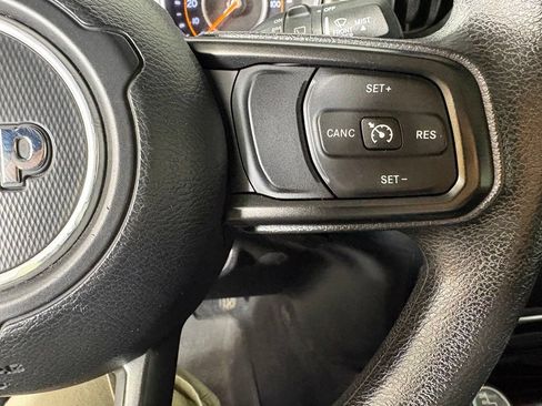 Used 2018 Jeep Wrangler Unlimited Sport AWD/4WD image 27
