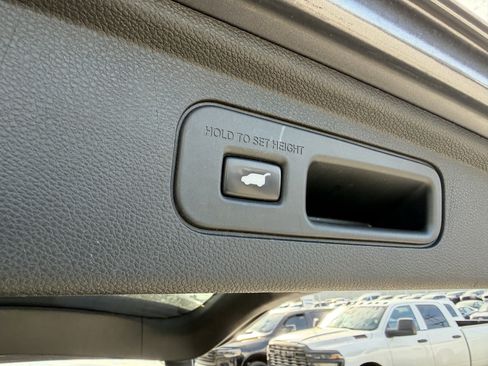 Used 2023 Honda Odyssey Elite image 13