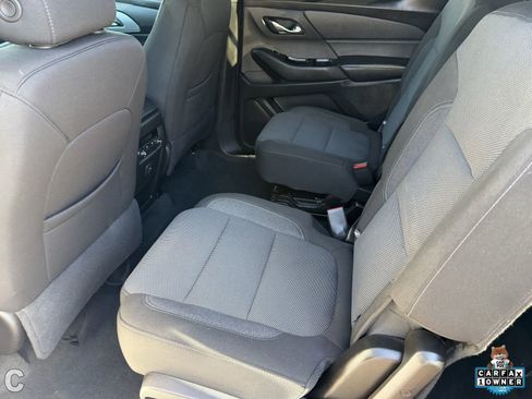 Certified 2023 Chevrolet Traverse LT FWD image 17