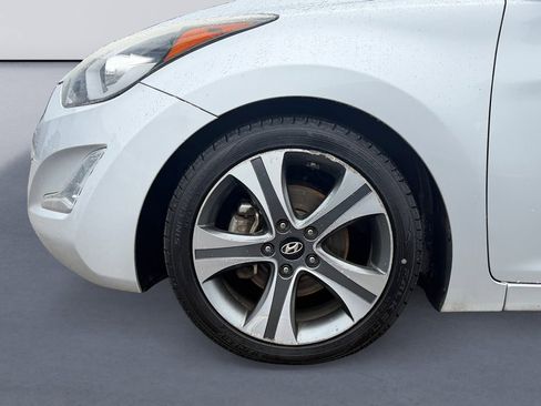 Used 2015 Hyundai Elantra Sport w/ Option Group 04 FWD image 9