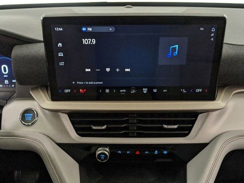 New 2025 Ford Explorer Active w/ Active Comfort Package image 26