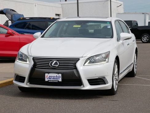 Used 2013 Lexus LS 460 AWD w/ Comfort Pkg image 3