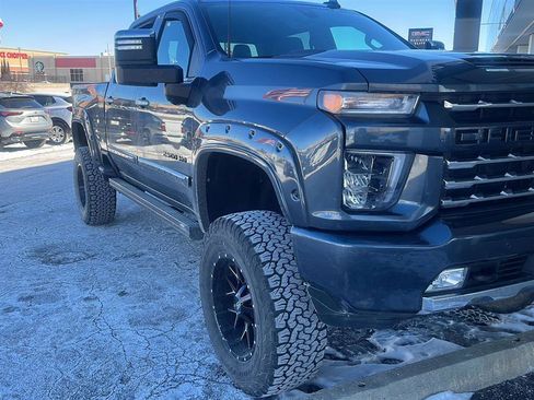 Used 2020 Chevrolet Silverado 2500 LTZ w/ LTZ Premium Package image 2