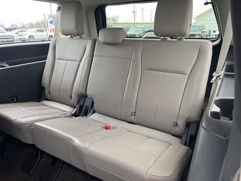 Used 2021 Ford Expedition Max XLT image 8