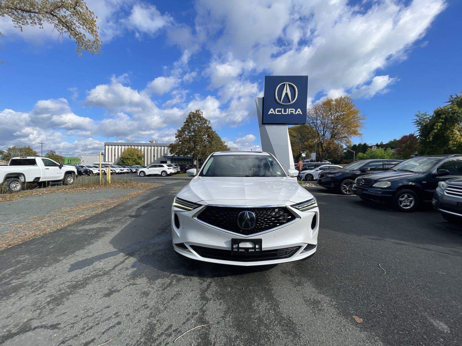 Used 2022 Acura MDX w/ Technology Package AWD/4WD image 29