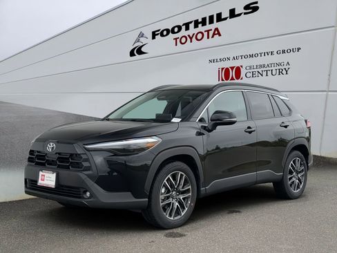 Certified 2026 Toyota Corolla Cross XLE image 3