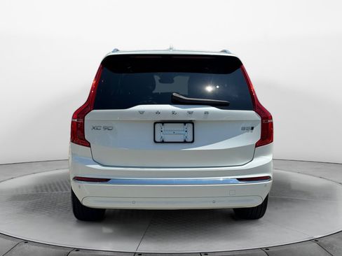 Certified 2025 Volvo XC90 B5 Core AWD/4WD image 6