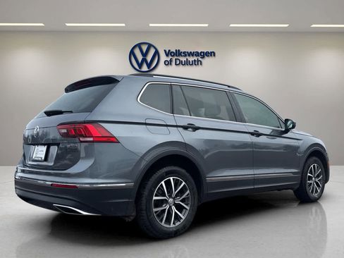 Certified 2020 Volkswagen Tiguan SE image 5