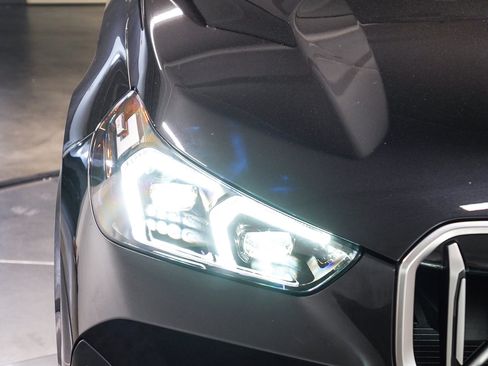 New 2026 BMW X1 xDrive28i AWD/4WD image 8