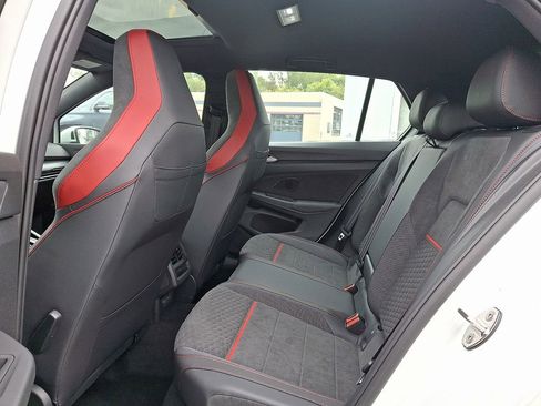 New 2025 Volkswagen GTI SE image 5