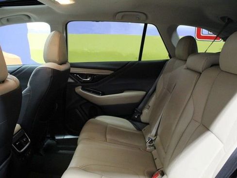 Used 2022 Subaru Outback Limited AWD/4WD image 16