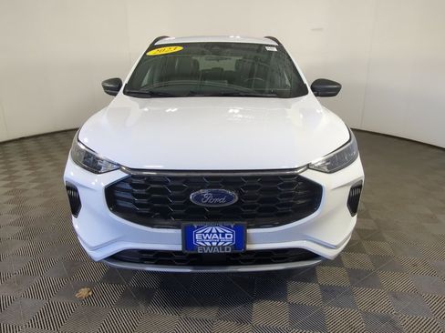 Used 2023 Ford Escape ST-Line image 11