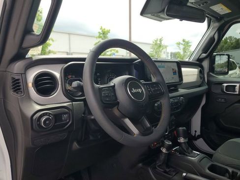 Certified 2024 Jeep Wrangler Unlimited Sport AWD/4WD image 20