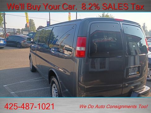 Used 2017 Chevrolet Express 2500 LS RWD image 9