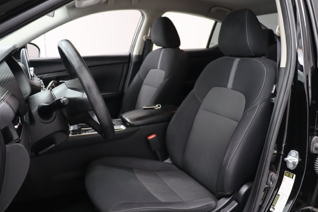 Used 2024 Nissan Sentra SV FWD image 10