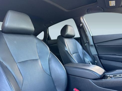 Used 2023 Honda Accord Sport image 30