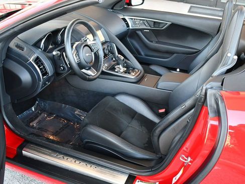 Used 2019 Jaguar F-TYPE Convertible image 49