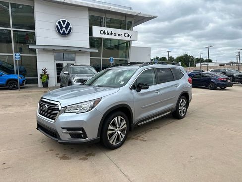 Used 2022 Subaru Ascent Limited w/ Technology Package AWD/4WD image 1