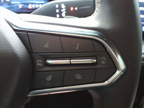 Used 2025 Chevrolet Suburban Premier AWD/4WD image 12