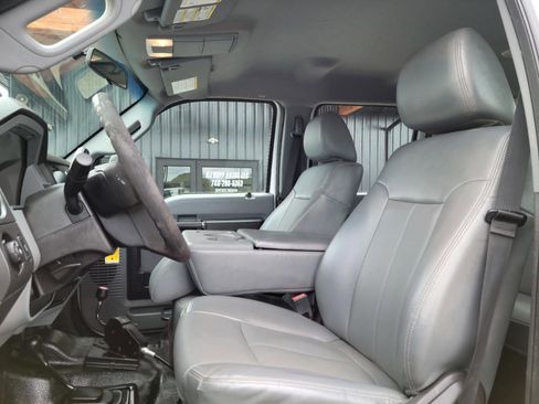 Used 2016 Ford F550 4x4 Crew Cab Super Duty image 13