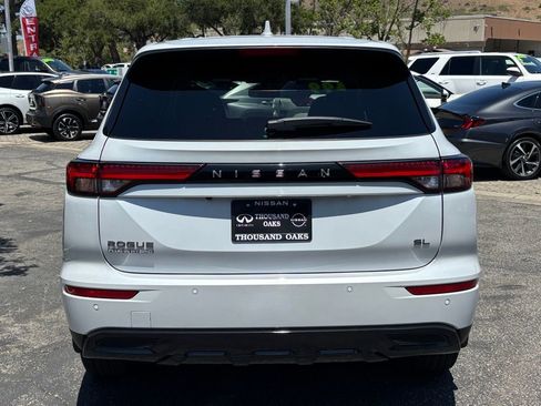 New 2026 Nissan Rogue SL AWD/4WD image 4