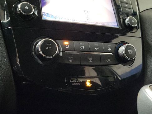 Used 2020 Nissan Rogue Sport S w/ Appearance Package FWD image 29