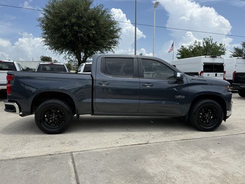 Used 2021 Chevrolet Silverado 1500 LT w/ Texas Edition Plus RWD image 3