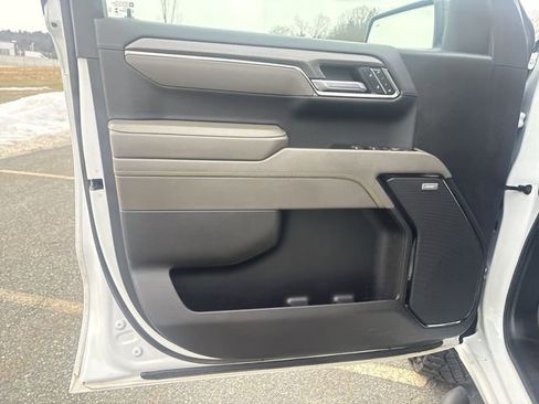 Used 2024 Chevrolet Silverado 1500 ZR2 image 23