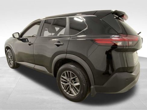 Used 2023 Nissan Rogue S image 4