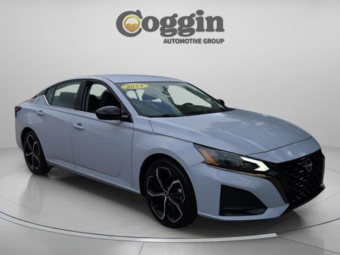 Used 2024 Nissan Altima 2.5 SR image 7