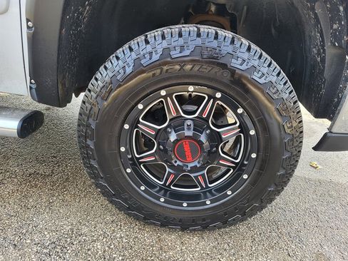 Used 2011 GMC Sierra 1500 SLT w/ All-Terrain Package image 30