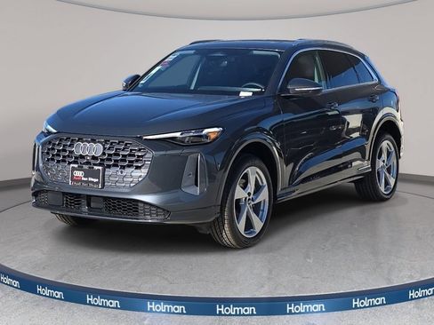 Certified 2025 Audi Q5 Premium Plus w/ Premium Plus AWD/4WD image 1