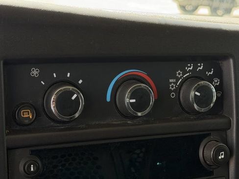 Used 2025 Chevrolet Express 2500 w/ Driver Convenience Package RWD image 15