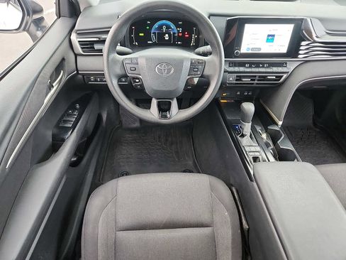 Used 2025 Toyota Camry LE FWD image 11