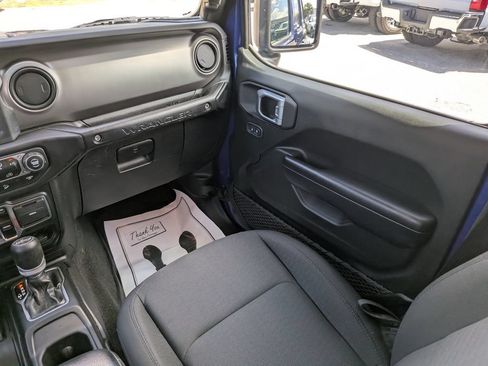Used 2020 Jeep Wrangler Unlimited Sport AWD/4WD image 18
