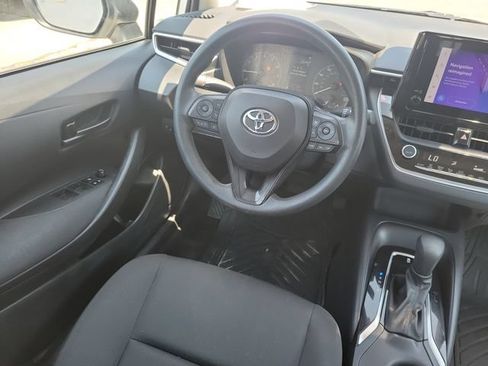 Used 2023 Toyota Corolla LE w/ LE Convenience Package FWD image 25