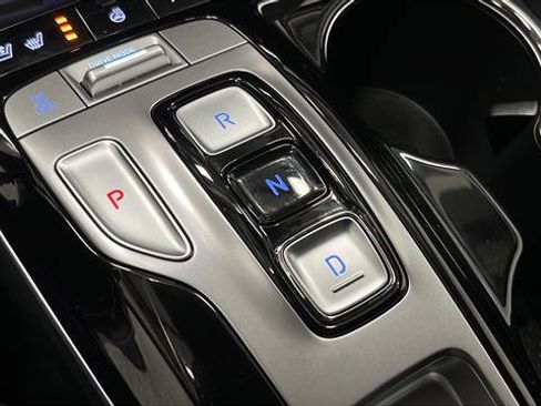 Used 2024 Hyundai Tucson Limited image 19