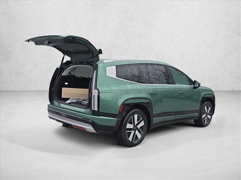 New 2026 Hyundai Ioniq 9 SEL image 2