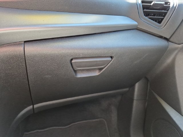 Used 2017 Ford Escape SE FWD image 16
