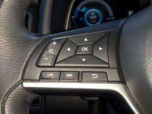Used 2023 Nissan Leaf S image 26