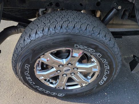 Used 2021 Ford F150 XLT w/ Equipment Group 302A High AWD/4WD image 9