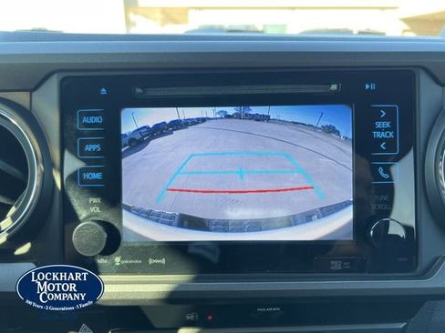 Used 2018 Toyota Tacoma TRD Sport w/ Technology Package image 49