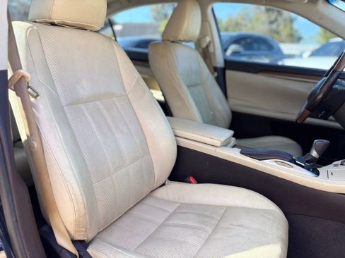 Used 2017 Lexus ES 300h image 13