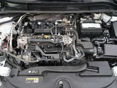 Used 2024 Toyota Corolla LE image 28